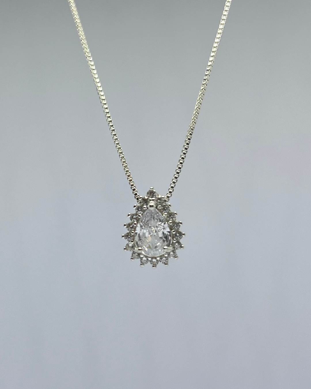 Colar Gota Glow - 015 (variação)